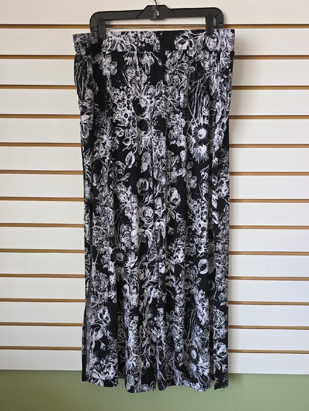 G.I.L.I. Floral Wide Leg Pants XLP